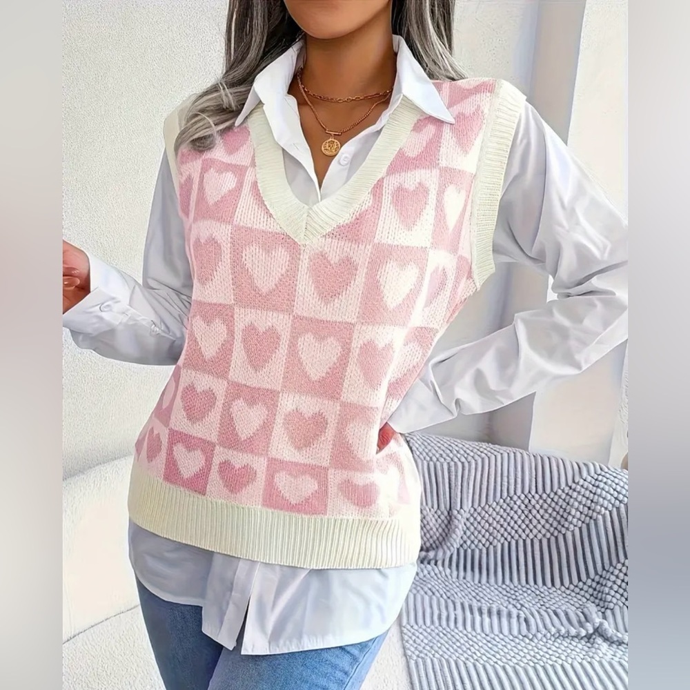 Valentine's Day Heart ❤️ Pattern Vest.🌹